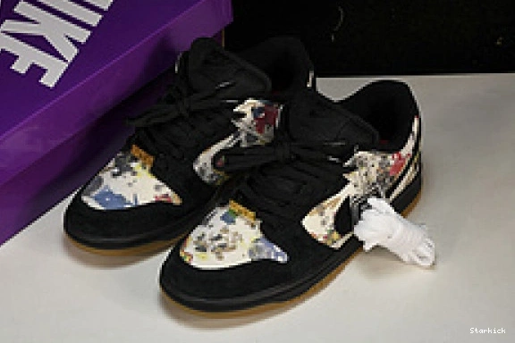 Nike Low Dunk SB Rammellzee Supreme  FD8778-001 1202